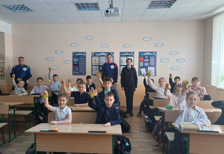 Акция «Засветись! Стань заметней на дороге!».